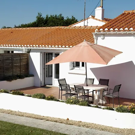 Maison Pour 4 A La Campagne Avec Piscine *