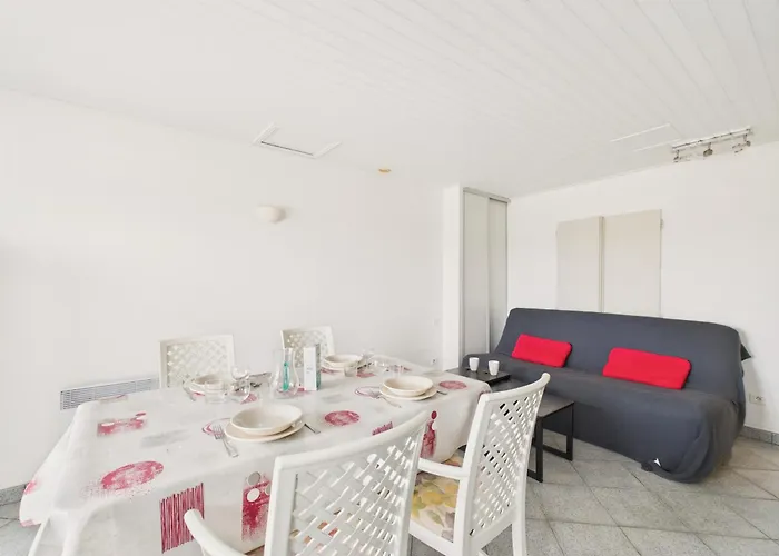 Dom wakacyjny Maison Pour 4 A La Campagne Commequiers